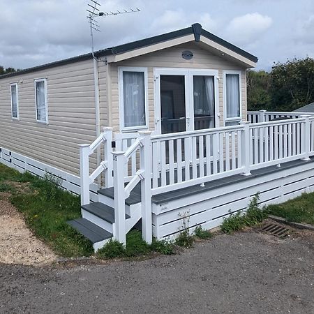 Lovely Bright And Airy Caravan On The 5 Star Shorefield Country Park Entertainment Passes Included ميلفورد أون سي المظهر الخارجي الصورة