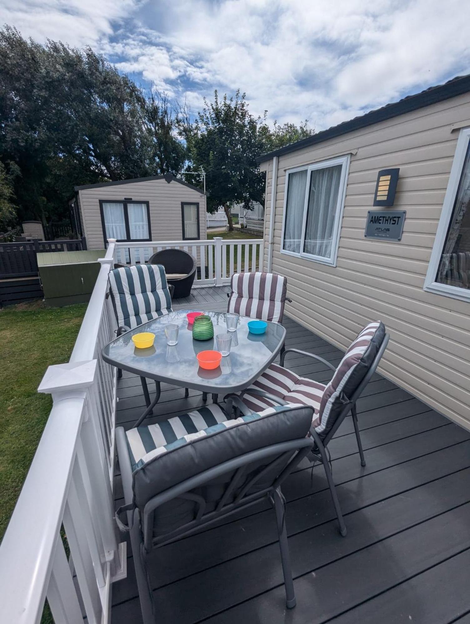Lovely Bright And Airy Caravan On The 5 Star Shorefield Country Park Entertainment Passes Included ميلفورد أون سي المظهر الخارجي الصورة